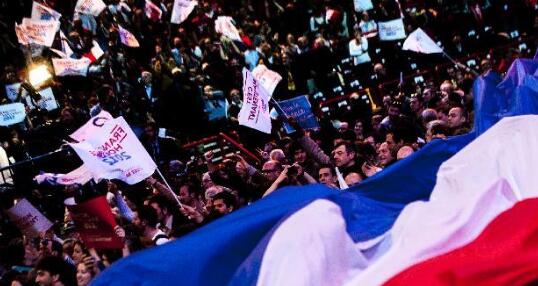  巴黎人犯错连连错失良机痛失领先优势