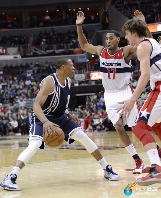  布朗森末节连中关键球，尼克斯客场险胜凯尔特人扳平系列赛